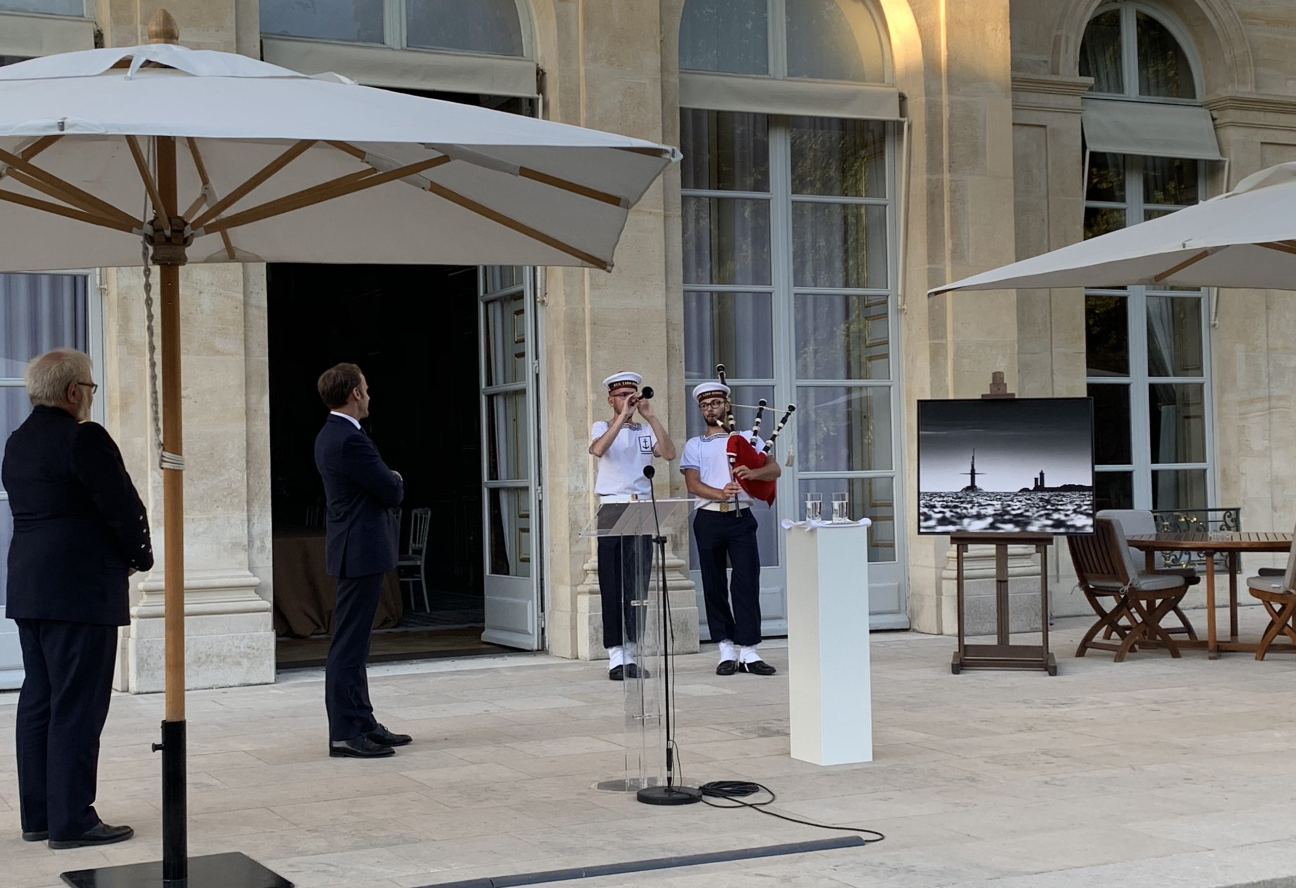 Un sous-marin nucléaire accroché à l'Elysée, au PC Jupiter...
