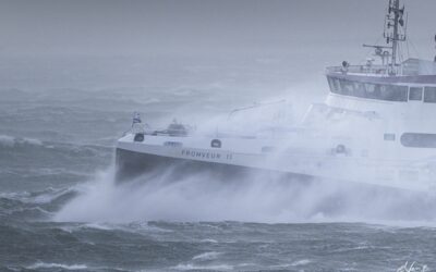 Relier les îles et le continent